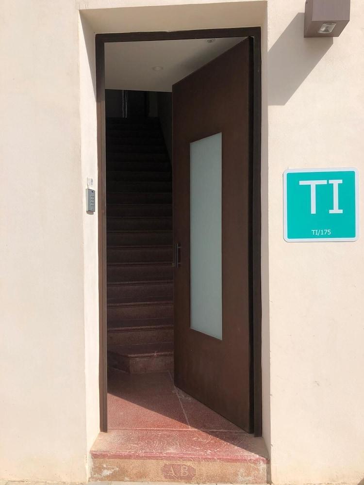 Ti Central Maria María de la Salud Dış mekan fotoğraf